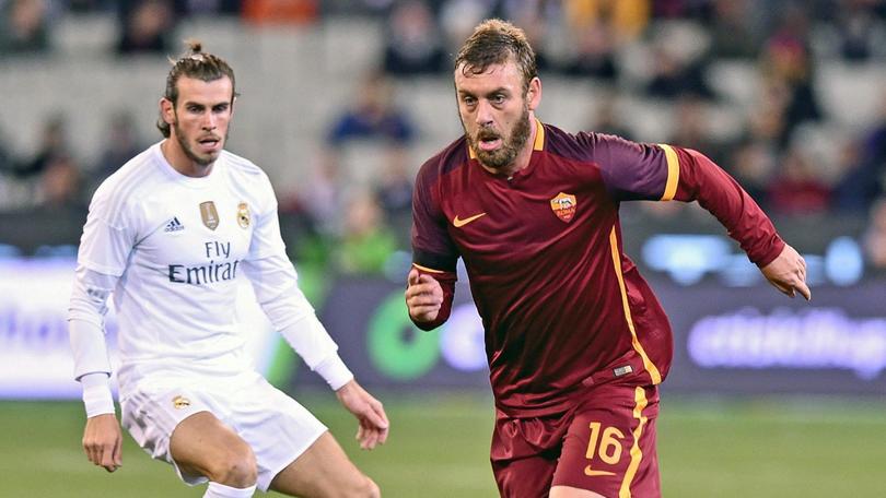 Roma, Keita e De Rossi in parte con il gruppo
