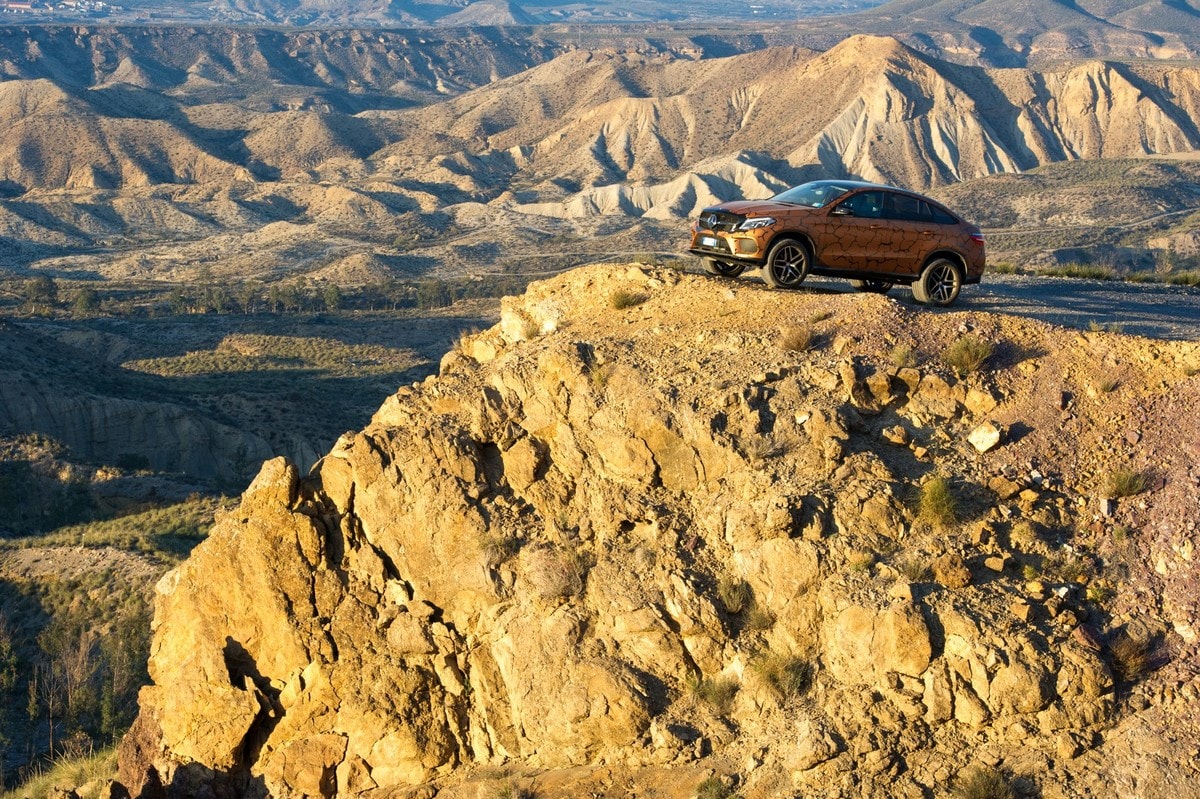 Mercedes, "tempesta nel deserto" con la gamma SUV