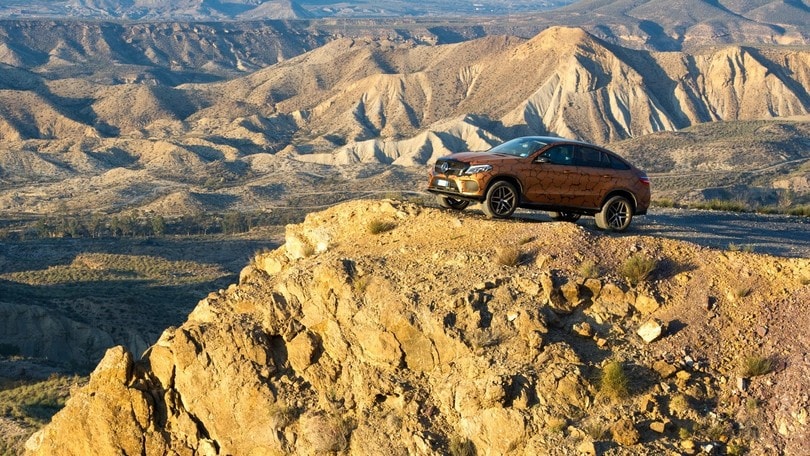 Mercedes, "tempesta nel deserto" con la gamma SUV