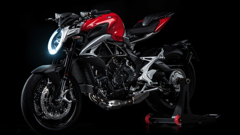 EICMA 2015: MV Agusta Brutale 800, cambio totale