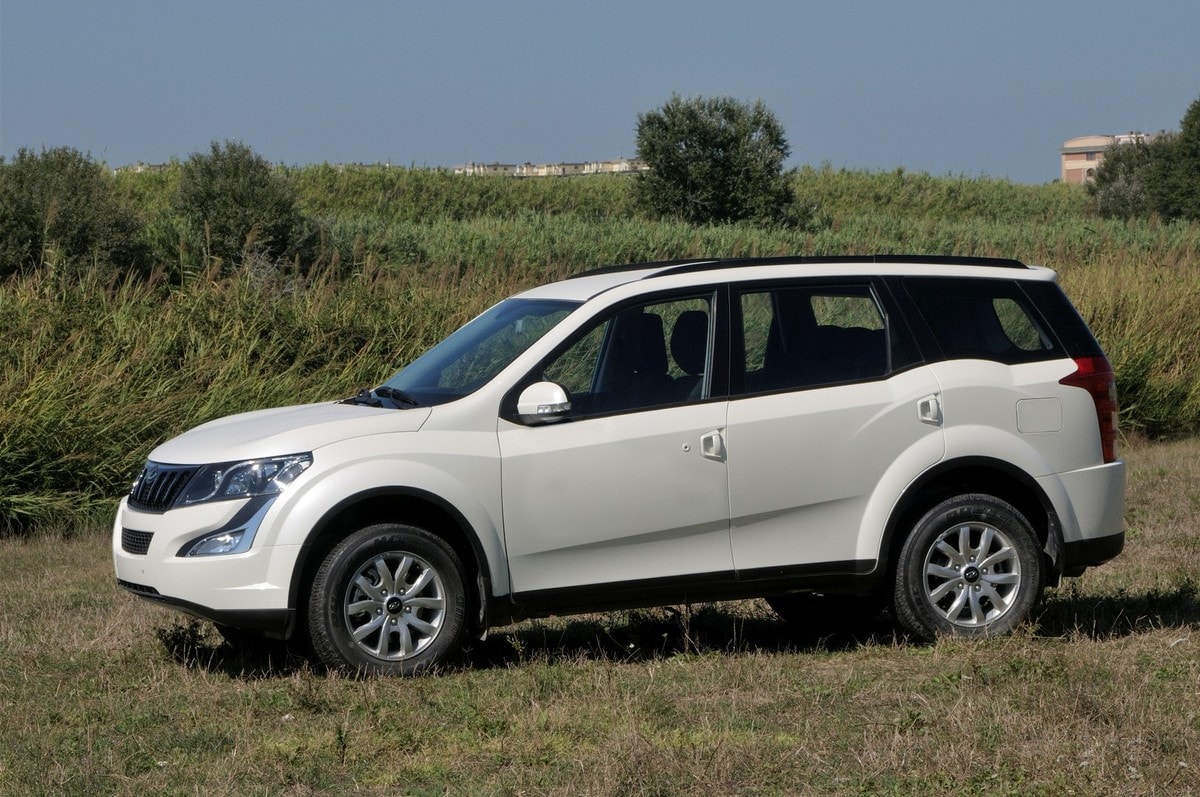 Mahindra XUV500 2016, foto e prezzi