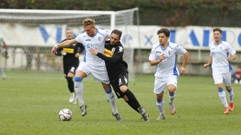 Serie D - Solo il Bellinzago può insidiare la Caronnese