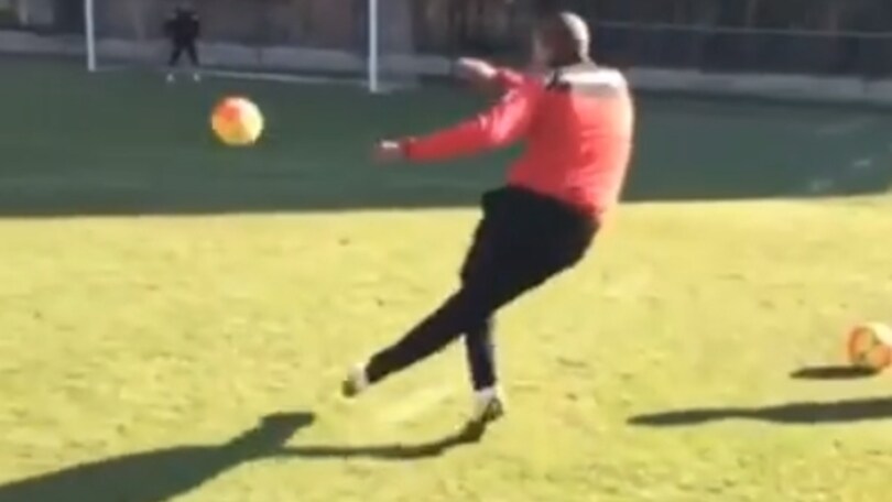 Atta, la rabona si trasforma in un gol favoloso