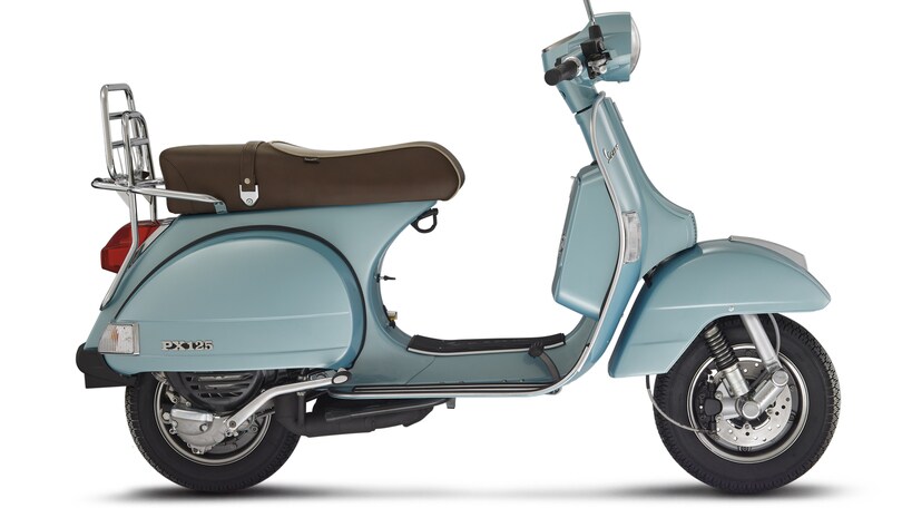 EICMA 2015: Vespa, settant’anni in un colore
