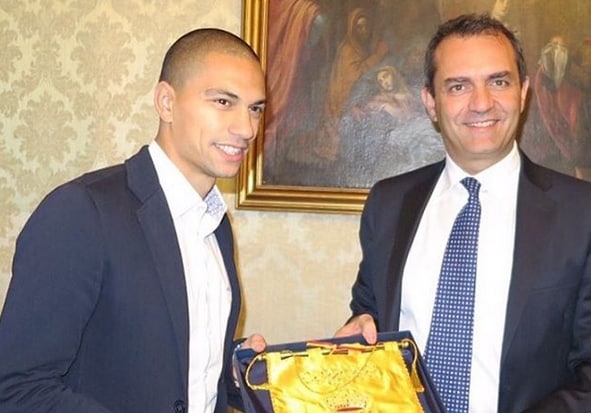 Napoli, Inler ospite da De Magistris