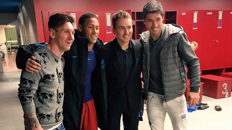 Lorenzo festeggia con Messi la vittoria sulla Roma