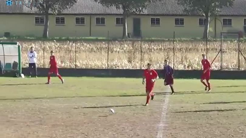 Oub classe 2000 con grande senso del gol!