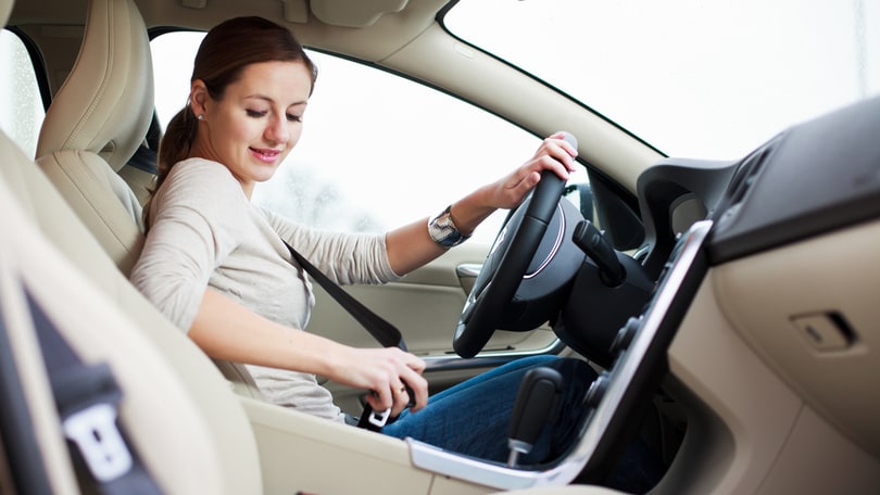 Auto e sicurezza: donne più virtuose degli uomini