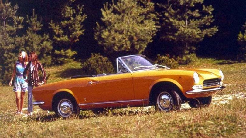 Fiat 124 Spider, 50 anni fa l'icona