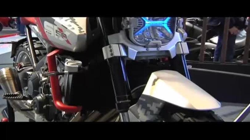 EICMA 2015, Cicchetti (Honda): "La Six50? E' la nostra risposta scrambler"