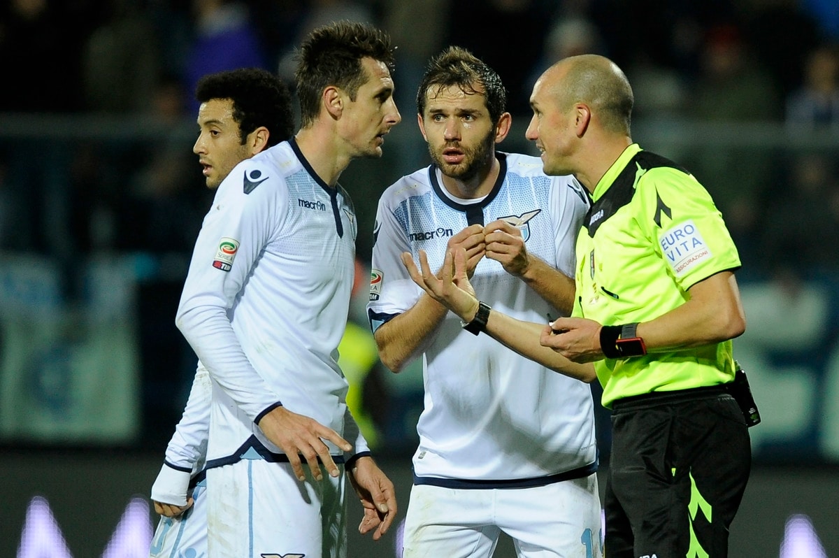 Lazio, manca un rigore e secondo gol Klose regolare