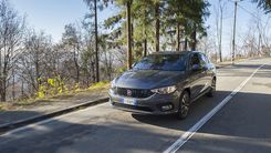 Fiat Tipo 2016, primo video su strada