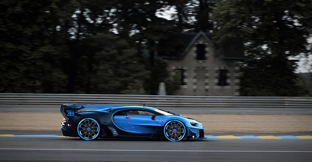 Bugatti Chiron, premiere al Salone di Ginevra