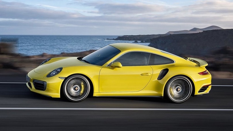 Porsche 911 Turbo, sfida alla Ferrari