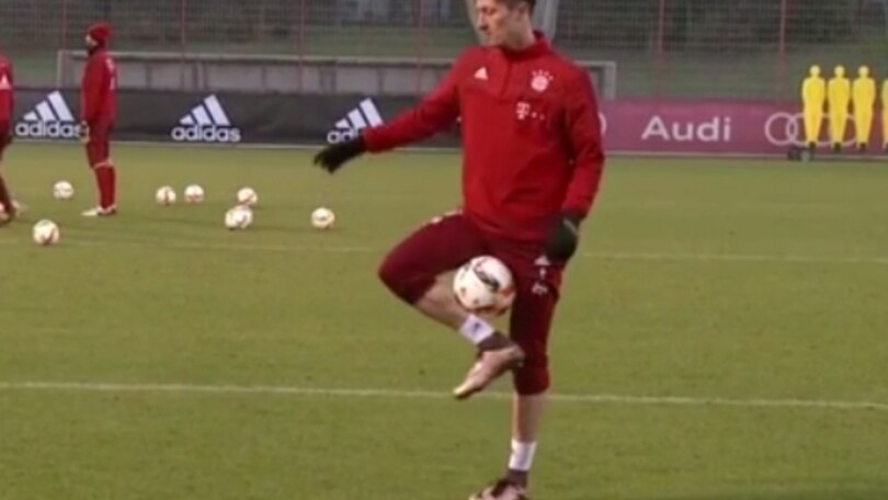 Lewandowski ma cosa fai con quel pallone?