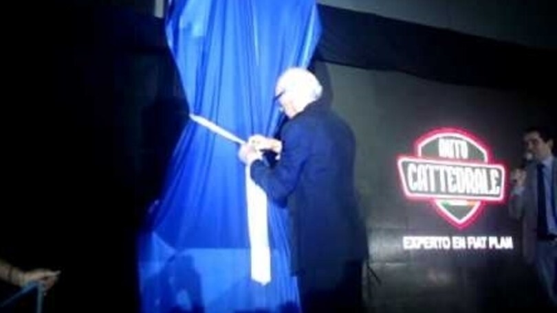 Velez, una statua per Carlos Bianchi