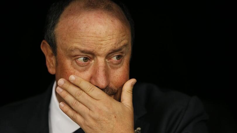 Epic fail Benitez: dai social agli stadi, l'ironia dei tifosi