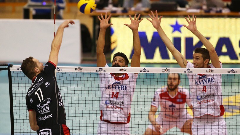 Trento non fa sconti a Milano. Schiera Urnaut e vince 3-0