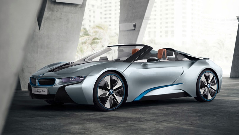 BMW i8 Spyder vicina alla produzione