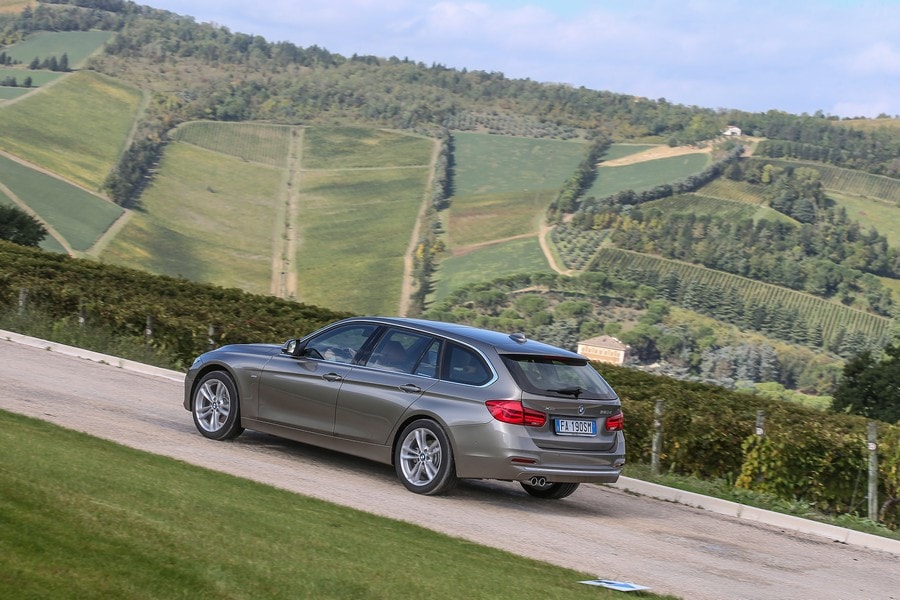 BMW Serie 3 Touring, foto e prezzi