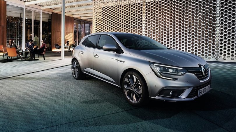 Renault Megane, nel 2017 anche ibrida