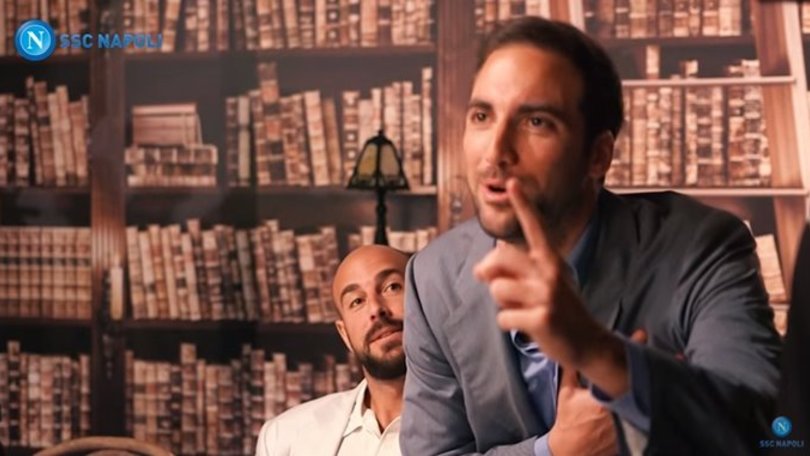 Il calendario del Napoli: divertente backstage con Higuain, Hamsik e Reina