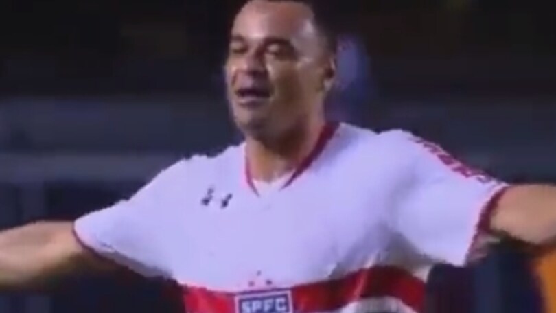 Cafu, 45 anni e non sentirli: che gol!
