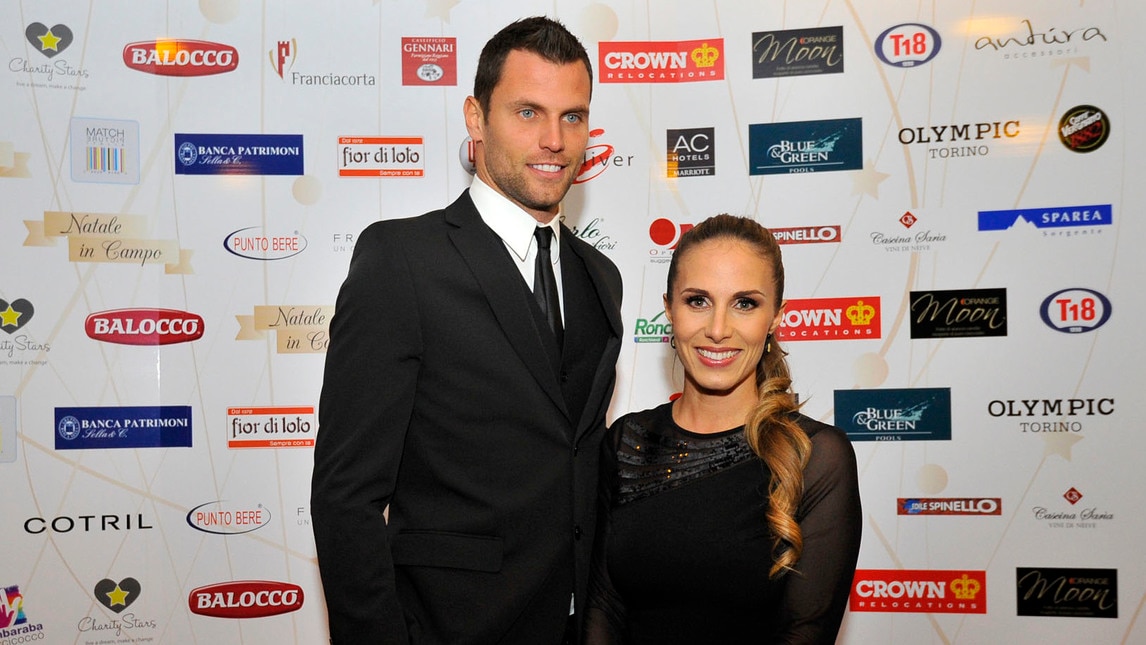 <p>La showgirl all'evento benefico Natale in campo&nbsp;a favore del Reparto di terapia intensiva neonatale della clinica universitaria&nbsp;del Sant'Anna</p>
