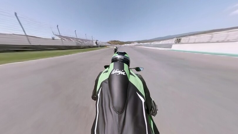 App Kawasaki: in pista con Jonathan Rea e la nuova ZX-10R