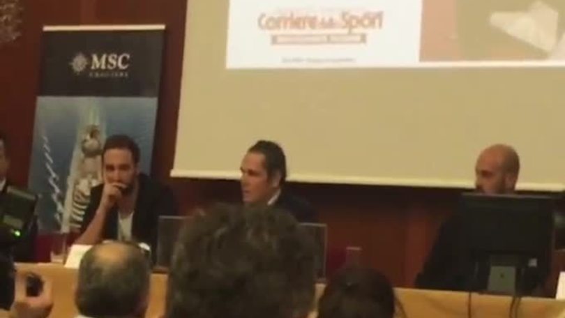 Napoli, presentato il calendario alla Stazione Marittima