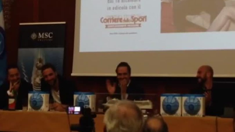 Napoli, Higuain: Sto pariando!