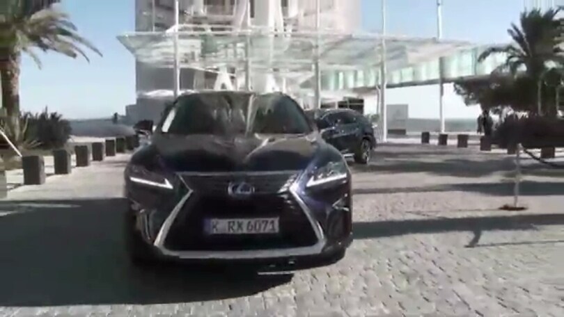 Lexus RX 450 h, la nuova icona dei SUV