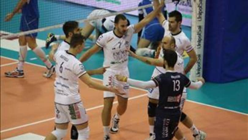 Volley: A2 Maschile, Siena la spunta al tie break