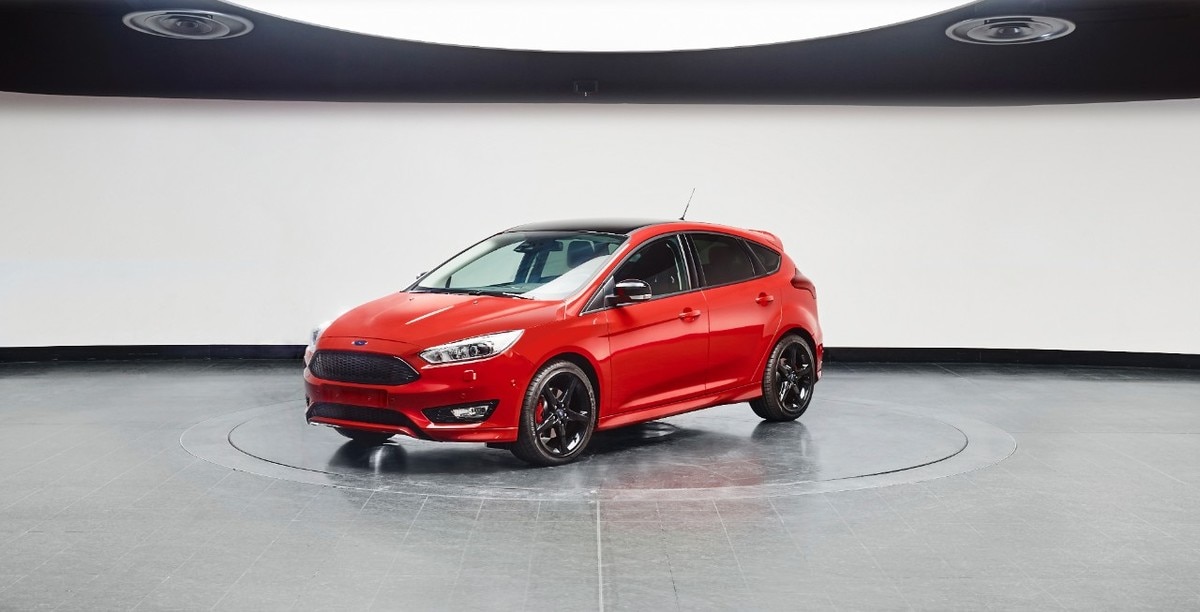 Ford Focus Red e Black Edition, sportive da città