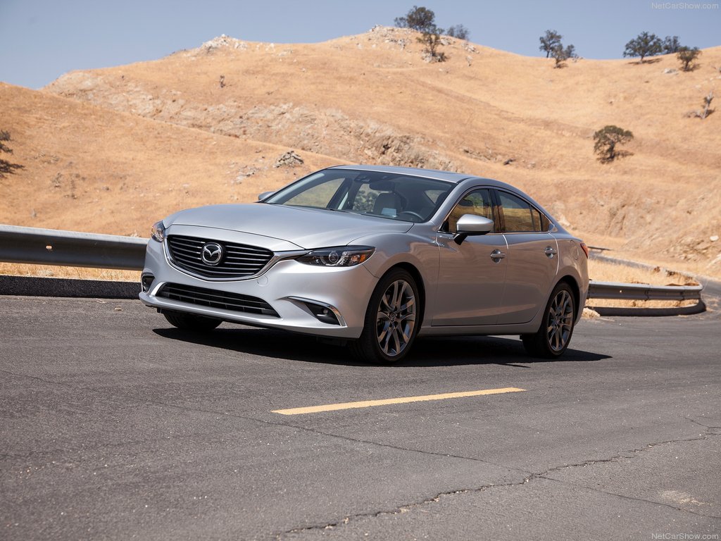 Mazda 6, prova su strada dell'alternativa nipponica