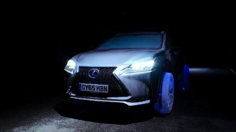 Natale, tempo di SUV con le gomme... di ghiaccio