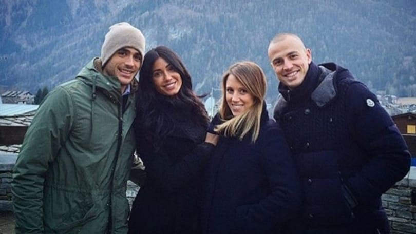 Natale, vacanza a coppie: Matri e Nargi, Antonelli e fidanzata