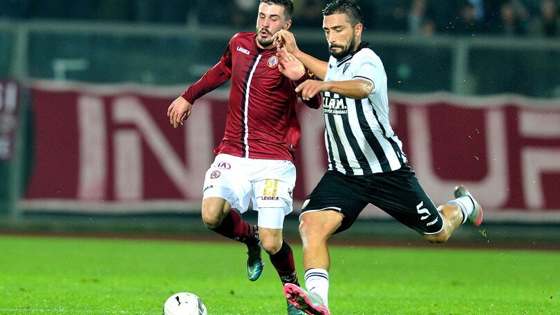Calciomercato Ascoli, Mengoni prolunga fino al 2018