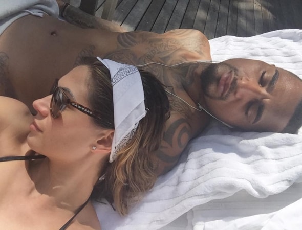 Il Natale di Satta e Boateng: isola corallina e il piccolo Maddox