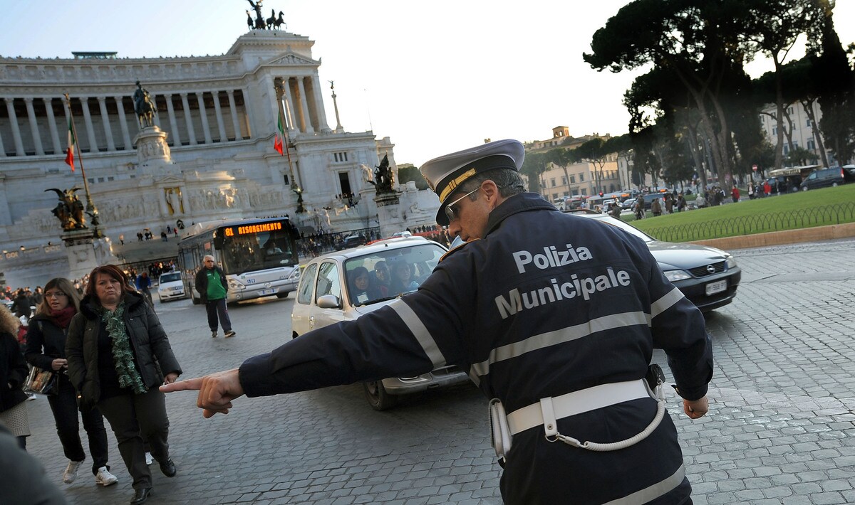 Smog a Roma, blocco totale del traffico il 28 e il 29 dicembre
