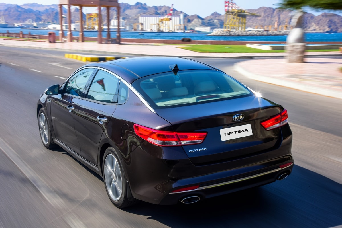 Kia Optima, dal 2016 anche ibrida plug-in