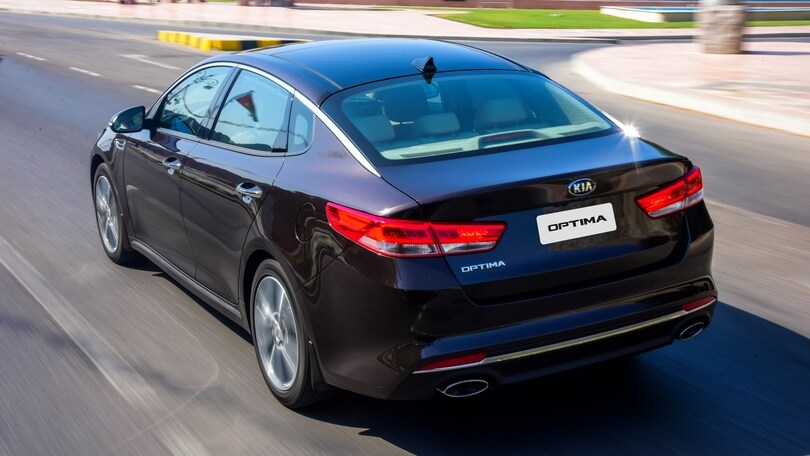 Kia Optima, dal 2016 anche ibrida plug-in