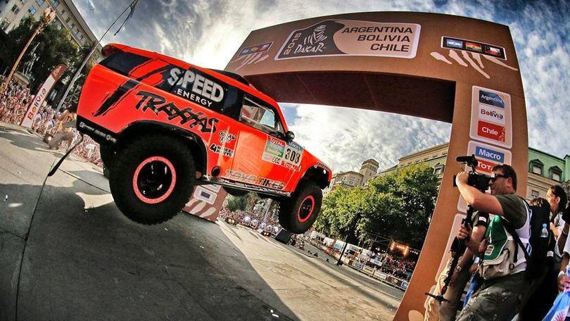 Partita la Dakar 2016, ma c'è subito un grave incidente