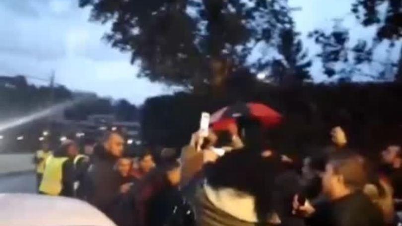 Roma, i tifosi acclamano Dzeko