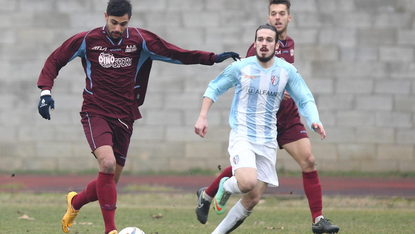 Serie D - Solo il Bellinzago tiene il passo della Caronnese