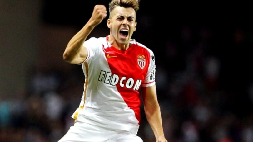Milan, 8 attaccanti sono troppi. Via El Shaarawy