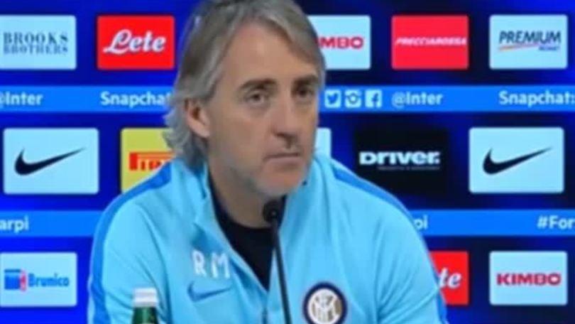 Mancini: "Lavezzi piace, ma difficile il suo arrivo"