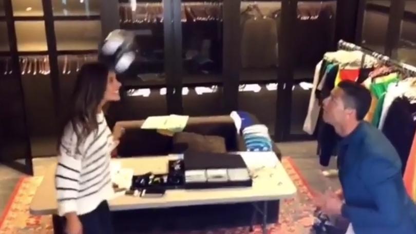 Alessandra Ambrosio e Cristiano Ronaldo: sexy sfida a colpi di testa