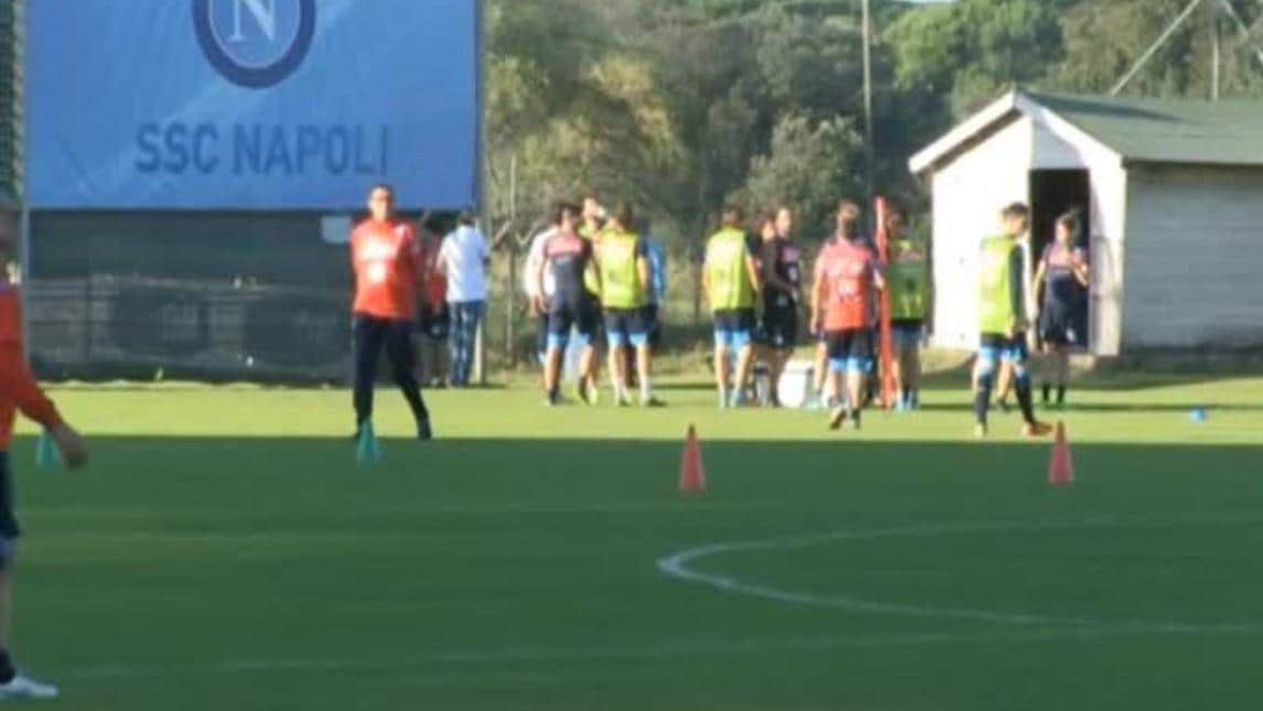 Clamoroso, Napoli: Grassi ko al primo allenamento