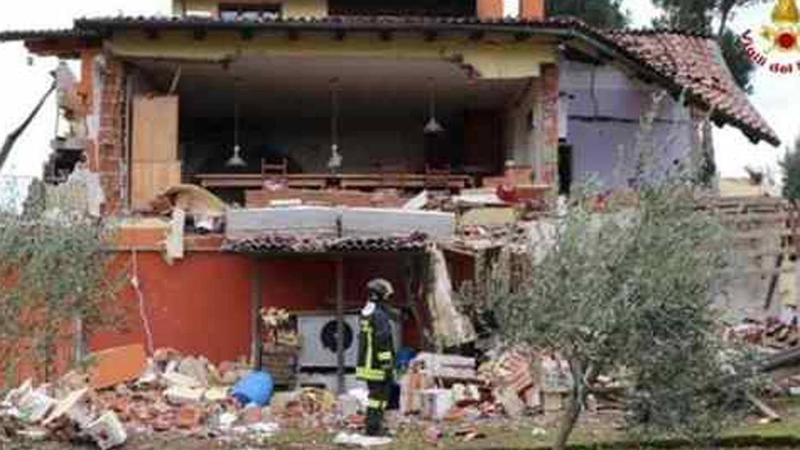 Esplode villa a Sanremo, Garko illeso. Muore un'anziana